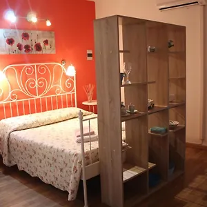 La Piccola Casa Di Angela , Syracuse Italia